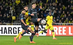 爱游戏官网-上海上港今天比赛首发及替补名单