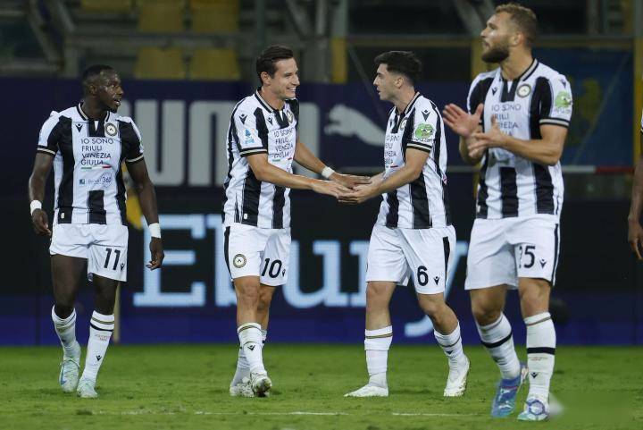 爱游戏app-乌迪内斯vs